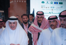 صورة سفير المملكة لدى ألبانيا يزور معرض “جسور” في كوسوفا