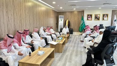 صورة مدير عام فرع وزارة الموارد البشرية والتنمية الاجتماعية ورئيس النيابة العامة بجازان يعقدان اجتماعًا مشتركاً