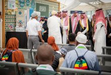 صورة أمير المدينة المنورة يتفقّد سير الأعمال التشغيلية في محطة قطار الحرمين السريع