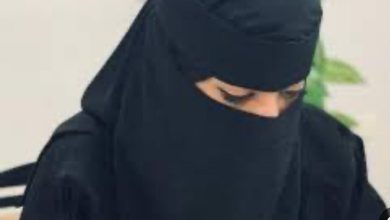 صورة عاطفة الأم.. كيف تخبب الزوجة على زوجها بحبها الزائد؟