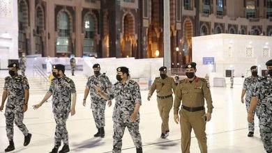 صورة ضبط مواطنين نقلوا 9 وافدين من حاملي تأشيرات الزيارة بالمخالفة لأنظمة وتعليمات الحج