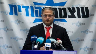 صورة بن غفير يتهم نتنياهو بالتلكؤ ويدعو لـ”فتح أبواب الجحيم” على غزة