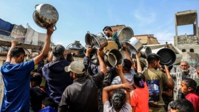 صورة زعماء الكتل البرلمانية الأوروبية يطالبون بإنهاء منع دخول المساعدات لغزة