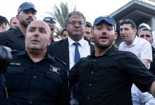 صورة السجن لشابين من رهط وآخر من الضفة على خلفية اتهامهم بـ”التخطيط لاغتيال بن غفير”