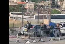 صورة الجيش الإسرائيلي يقتل فلسطينيا بزعم اقترابه من قواته وهو يهتف “الله أكبر”