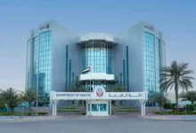 صورة “صحة أبوظبي” تغلق أربع منشآت صحية في الإمارة تمهيداً لإحالة العاملين فيها إلى النيابة العامة