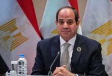 صورة السيسي يلتقي كبير مستشاري ترامب وسط تكهنات بتوترات مصرية-أمريكية