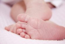 صورة شبهة تقصير جسيم ومسؤولية جنائية… مطالب بفتح تحقيق في وفاة رضيعة بحضانة غير مرخصة بتمارة