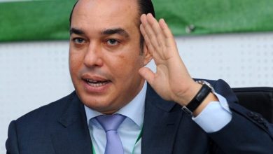 صورة الفريق الاستقلالي يدعو إلى إحالة أوزين على لجنة الأخلاقيات بعد ملاسنات مع أحد نوابه