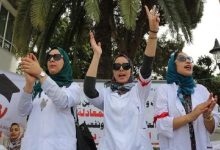 صورة احتجاجات الممرضين في سلا بسبب اختلالات في المرافق الصحية في المدينة