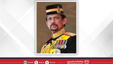 صورة سلطان بروناي يغادر المستشفى في ماليزيا بعد تلقي العلاج