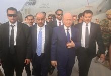 صورة عاجل: الرئيس العليمي ورئيس الحكومة بن بريك يعودان الى العاصمة عدن