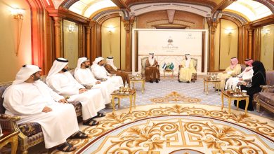 صورة الدرعي يستعرض المبادرات الإماراتية لإسعاد الحجاج