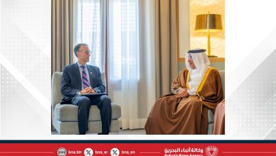 صورة العلاقات الاستراتيجية الراسخة التي تربط بين مملكة البحرين والولايات المتحدة الأمريكية بُنيت على أسسٍ صلبةٍ من التعاون المثمر والشراكات الفاعلة الممتدة عبر التاريخ على كافة الأصعدة