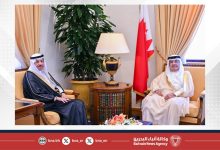صورة سمو الشيخ علي بن خليفة آل خليفة يستقبل السفير السعودي