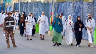 صورة ضيوف الرحمن يبدأون أول مناسك الحج بالتوافد إلى مشعر منى لقضاء يوم التروية.. ماذا تعرف عن المكانة التاريخية لهذا المشعر؟