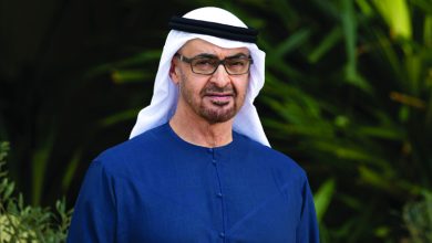 صورة رئيس الدولة يطمئن على أحوال حجاج الإمارات