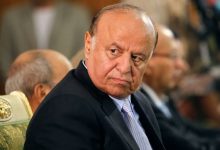 صورة الرئيس هادي ونائبه الفريق على محسن يتلقيان اتصالا من رئيس مجلس القيادة الرئاسي .. عاجل