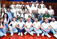 صورة «كورال شرقيات».. فرّقتهم المهن وجمعتهم الموسيقى