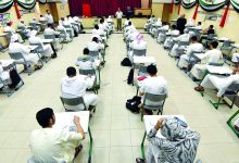 صورة امتحانات نهاية العام.. أمهات يُعلنّ «الطوارئ الأسرية».. وقروبات «واتس أب» لدعم الأبناء