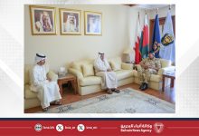 صورة القائد العام لقوة دفاع البحرين يستقبل سفير مملكة البحرين لدى المملكة المتحدة