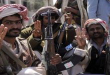 صورة جماعة الحوثي تؤكد تبعيتها لإيران وتهدد بالتصعيد اذا هاجمت أمريكا أو اسرائيل طهران