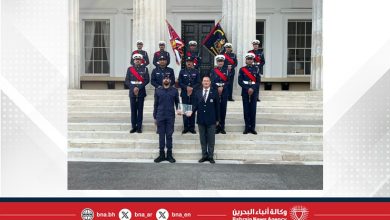 صورة للمرة الثانية عشرة على التوالي .. فريقا العصا لقياس الخطوات العسكرية يُحرزان المركز الأول والثالث وجائزة أفضل قائد فريق في البطولة العالميّة التي نظمتها أكاديميّة “ساند هيرست”