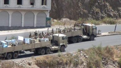 صورة جماعة الحوثي تقوم بتهريب أسلحتها عبر   عشرات المركبات المموهة وتعزز مواقعها على جبهات التماس مع قوات الشرعية بعدة محافظات