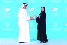 صورة نوف الزيدي تُكسب الطلبة خبرة الأجداد بـ «حكمة يدي»