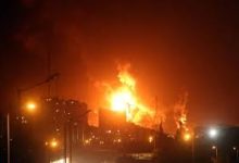 صورة صواريخ تُمطر يافا.. والحوثيون يعلنون التنسيق المباشر مع طهران في ضربة مفاجئة لإسرائيل!