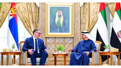 صورة رئيس الدولة والرئيس الصربي يؤكدان أهمية تبني الحوار والدبلوماسية لمعالجة الأزمات بالمنطقة