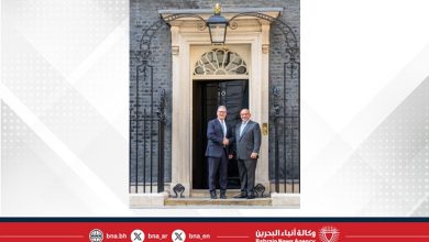 صورة في إطار الزيارة الرسمية التي يقوم بها سموه إلى المملكة المتحدة..سمو ولي العهد رئيس مجلس الوزراء يلتقي رئيس وزراء المملكة المتحدة..ويؤكد:العلاقات التاريخية التي تجمع البحرين وبريطانيا تعززها شراكة استراتيجية متميزة تتسم بالتطور والنمو على كافة الأصعدة