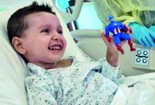صورة الإمارات تخلي طفلاً من غزة للعلاج من حروق بليغة