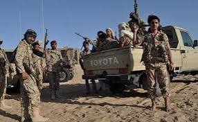 صورة جريمة جديدة في تعز.. مليشيا الحوثي تقتحم قرية "أخرق" وتعتدي على النساء وتختطف مدنيين