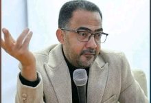 صورة الموت يُغيب شاعر الثورة فؤاد الحميري