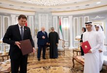 صورة ولي عهد أبوظبي والرئيس البيلاروسي يبحثان سبل تعزيز العلاقات الثنائية