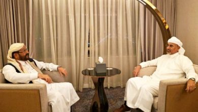 صورة ماهي نتائج إجتماع اللواء سلطان العرادة مع اللواء عيدروس الزبيدي؟