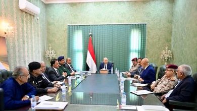 صورة الكشف عن شبكة إرهابيـ.ة على صلة بالحوثيين يقودها قائد لواء النقل السابق أمجد خالد.. وأسماء قيادات حوثية مرتبطة بها