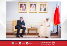 صورة وزير الخارجية يستقبل سفير المجر لدى مملكة البحرين والمقيم في الرياض بمناسبة انتهاء فترة عمله