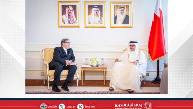 صورة وزير الخارجية يستقبل سفير المجر لدى مملكة البحرين والمقيم في الرياض بمناسبة انتهاء فترة عمله