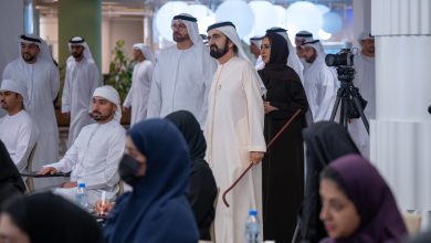 صورة محمد بن راشد يزور أكاديمية الاقتصاد الجديد ويشهد جانباً من برنامج “الثقافة المالية للأسرة