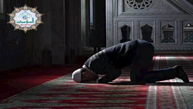 صورة ما حكم صلاة المنفرد والجماعة قائمة؟.. الإفتاء توضح هل صلاته صحيحة