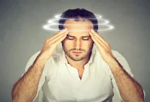 صورة لماذا نشعر بالدوران أثناء الوقوف بشكل مفاجئ.. اعرف السر