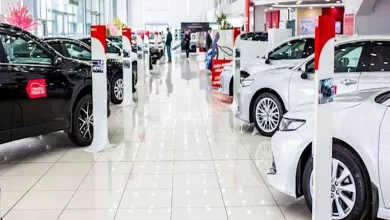 صورة خبير مبيعات: تجار السيارات يخسرون لضمان الاستمرار في السوق