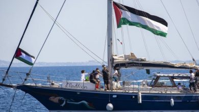 صورة إسرائيل تأمر جيشها بمنع سفينة أسطول الحرية « مادلين » من الوصول إلى غزة