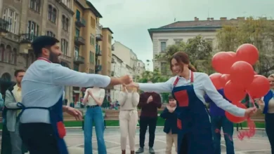 صورة المخرجة بتول عرفة تقدم تجربة غنائية درامية جديدة عبر كليبين لـ”عبيدة”