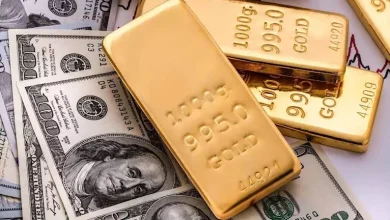 صورة المخاوف الجيوسياسية تقفز بالدولار والذهب وتهوي ببورصة مصر