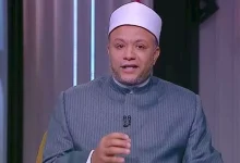 صورة داعية: الألفة من صفات المؤمن ولا تكون إلا بمحبة الناس لبعضهم