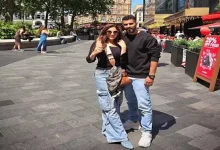 صورة محمد سامي ينشر صورة مع مي عمر في لندن.. ويغازلها بهذه الطريقة