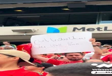 صورة جماهير الأهلي توجه رسالة لإمام عاشور من مدرجات ملعب ميتلايف